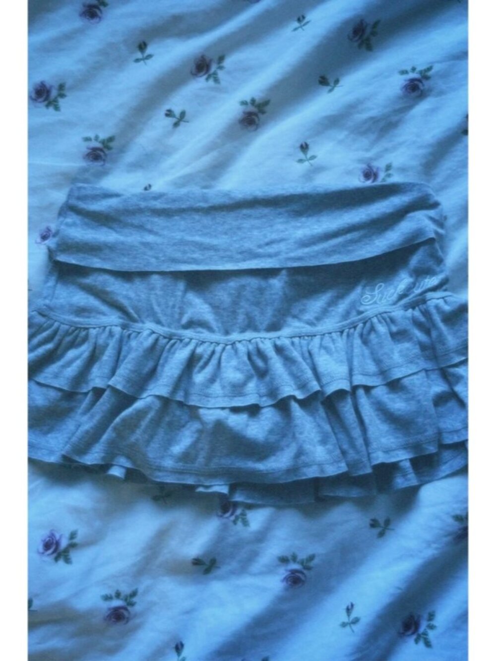 Grey mini skirt